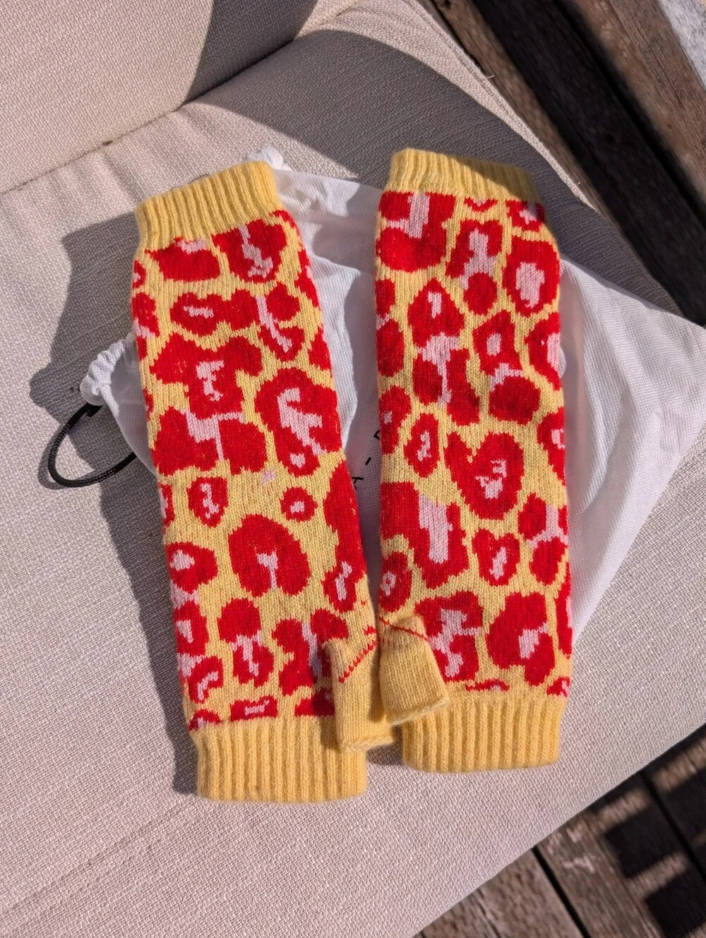 Christopher Kane Leopard Print Cashmere Fingerless Gloves - Like New